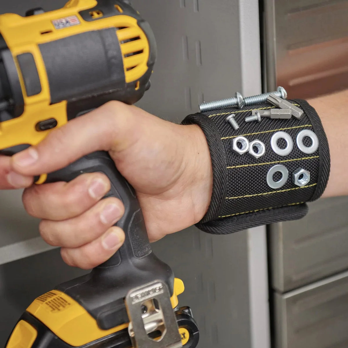 Magnetic Wristband for Holding Screws,Nails，Drilling Bits,Wrist Tool Holder Belts with Strong Magnets,Cool Gadgets for Men, wome